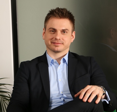 Vice-preşedinte TELUS: Principala provocare cu care se confruntă companiile de externalizare în România este deficitul de forţă de muncă. TELUS România va angaja peste 500 de noi colegi până în iunie 