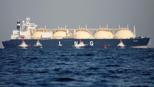 AIE: Europa a redus cu 8 miliarde de dolari factura pentru gazele naturale ruseşti, datorită GNL şi a reformelor