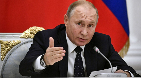 Putin: Rusia a convenit cu Arabia Saudită să extindă cu şase-nouă luni acordul cu OPEC pentru reducerea producţiei de petrol