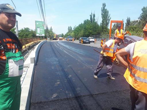 Primăria Sectorului 6 vrea să cumpere, cu aproape 400 milioane lei, servicii de reparaţii ale străzilor 