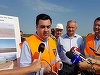 Ministrul Transporturilor: Sunt firme care vin în România cu laptopuri, cu mape, care nu câştigă, contestă şi blochează obiective de investiţii 