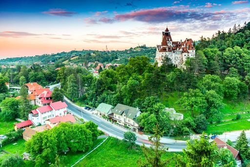 Platformă de rezervări: 923 lei, preţul mediu plătit de turiştii români pentru o vacanţă folosind vouchere. Rusaliile şi mini-vacanţa de Sfânta Maria sunt cele mai aglomerate perioade pentru turismul românesc

