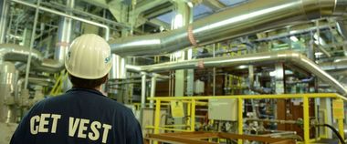 Administratorul judiciar al ELCEN afirmă că ANRE obligă producătorul să vândă energia termică şi electrică la preţ mai mic decât costul de producţie, ceea ce poate duce la faliment