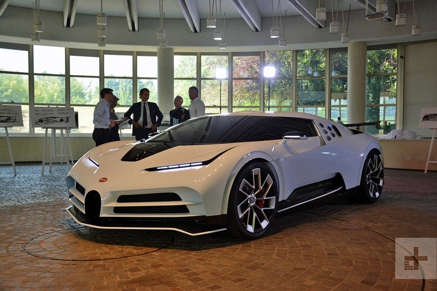 Bugatti a prezentat în California cea mai puternică supermaşină a sa, Centodieci, de 10 milioane de dolari