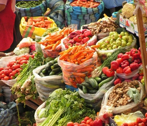 Inspectorii Ministerului Agriculturii au dat amenzi de 118.000 lei în zona comerţului cu legume - fructe