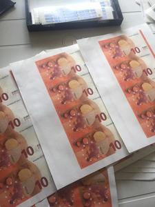 A doua cea mai mare reţea de falsificatori de bancnote de pe internetul ”ascuns”, destructurată în Portugalia 