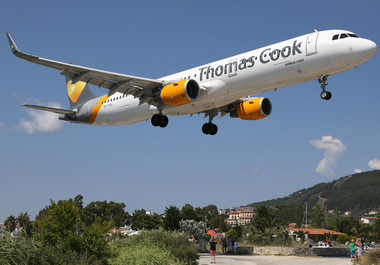 Divizia din Germania a Thomas Cook a cerut intrarea în insolvenţă, pentru a se separa de compania mamă Thomas Cook