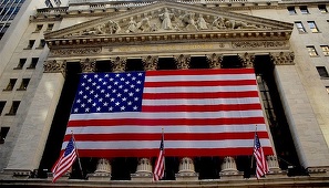 Sondaj: Peste două treimi dintre americani se pregătesc pentru o posibilă recesiune