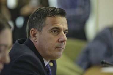 Ministrul Dezvoltării: Eliminarea dezangajării de fonduri europene de 306 milioane euro până la finalul anului, un obiectiv major. Angajaţii însurubaţi prin sistemul PCR să-şi găsească locuri de muncă în altă parte 