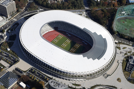 Noul Stadion Naţional din Tokyo a fost finalizat cu opt luni înaintea Jocurilor Olimpice de anul viitor, investiţie de 1,4 miliarde dolari