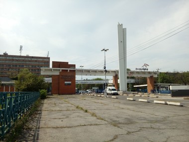 Arcelor Mittal Hunedoara suspendă producţia ”ca răspuns la condiţiile pieţei şi la preţurile ridicate ale energiei”/ Preţurile la energia electrică şi la gazul natural au crescut semnificativ, iar uzina din Hunedoara nu mai este capabilă să concureze