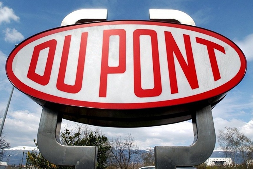IFF fuzionează cu divizia de nutriţie a DuPont,  formând un nou gigant al bunurilor de consum, evaluat la peste 45 de miliarde de dolari
