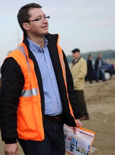 ONG: Mandatul directorului general CNAIR, Sorin Scarlat, a fost prelungit cu 4 luni, deşi premierul Orban anunţa că persoanele incompetente de la conducerea companiilor de stat vor fi înlocuite cu profesionişti