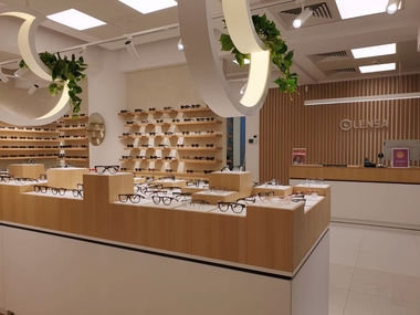 Un retailer online de optică îşi extinde prezenţa fizică cu un nou magazin, la Iaşi 