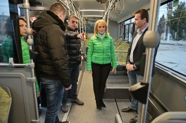 Primele imagini cu autobuzele hibrid Merdeces-Benz Citaro, care vor circula în Bucuresti începând din aprilie - FOTO