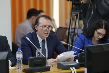 Cîţu, despre impactul economic al coronavirusului: Combinaţia dintre politica fiscală şi investiţii în tehnologie va recupera integral, în partea a doua anului, pierderea suferită la nivel global în primul trimestru 