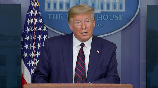 Donald Trump avertizează că ar putea impune tarife pe importurile de petrol pentru a proteja producătorii americani