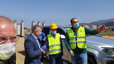 Lucian Bode, vizită în judeţul Braşov, pe şantierul Aeroportului Ghimbav-Braşov, dar şi pe lotul 2 al Autostrăzii Comarnic – Braşov