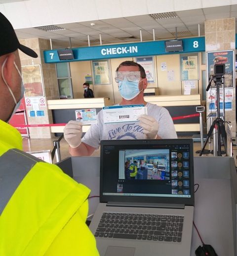 Aeroportul Mihail Kogălniceanu a pus în funcţiune două termoscannere care pot monitoriza simultan 20 de pasageri
