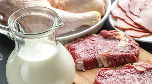 Ministrul Agriculturii: Deşi s-a pus accent pe consumul de produse regionale - lactate, carne de vită şi pasăre - fermierii români au stocuri mari de aceste produse