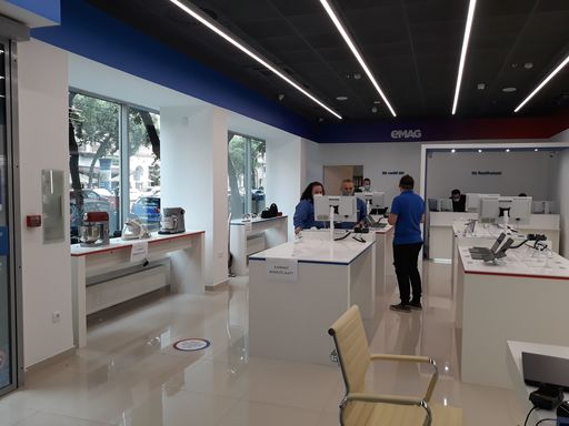 eMAG deschide primul showroom din afara României, la Budapesta, şi ţinteşte vânzări de 300 de milioane de euro în Ungaria până la finalul anului