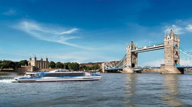 Un serviciu londonez de transport pe Tamisa va fi redenumit Uber Boat, în urma unui acord cu Uber 