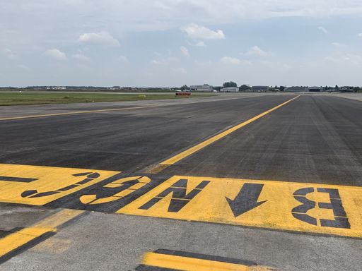 Aeroportul Otopeni începe lucrările de modernizare la Pista 2, investiţie în valoare de aproape 110 milioane lei