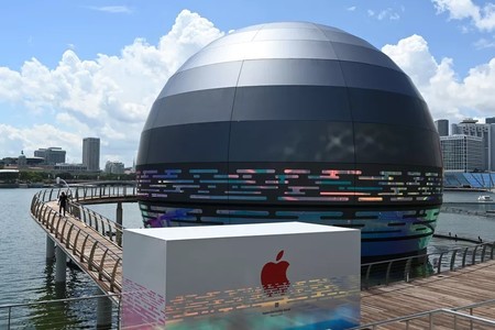 Apple va deschide un magazin plutitor - FOTO