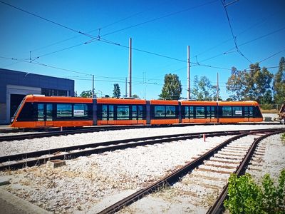 Alstom a livrat Atenei primele două din cele 25 de tramvaie Citadis X05 comandate în baza unui contract de 50 milioane euro