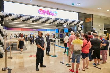 eMAG a deschis primul showroom în Bulgaria