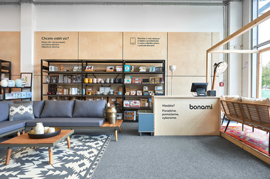 Retailerul ceh de mobilă şi decoraţiuni interioare Bonami estimează o cifră de afaceri de 100 milioane de euro în 2021, din care 13 milioane euro în România