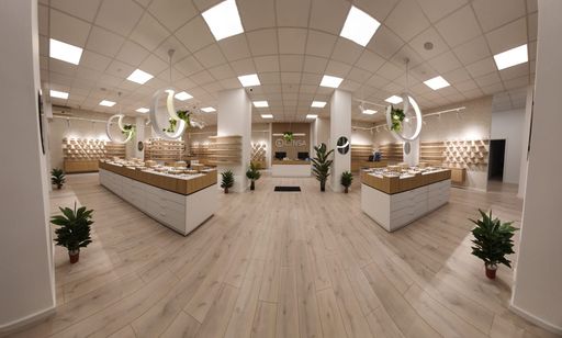 Magazinul de optică Lensa deschide un nou magazin, la Braşov şi anunţă reduceri de până la 80% de Black Friday 