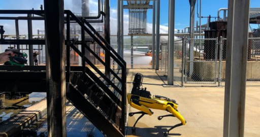 Câinele robot ”Spot” al Boston Dynamics învaţă trucuri noi pe o platformă petrolieră a grupului BP