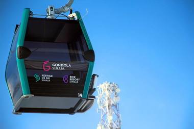 Patronatele din turism propun capacitate redusă la telecabine şi gondole şi ca acestea să circule cu geamurile deschise