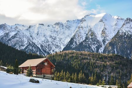 Federaţia Asociaţiilor de Promovare Turistică din România cere înfiinţarea unui Minister al Turismului