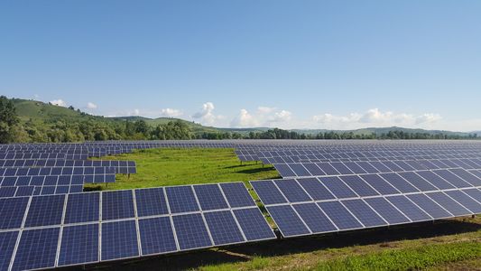 Engie Romania a achiziţionat un parc fotovoltaic de 9,3 MW în judeţul Harghita