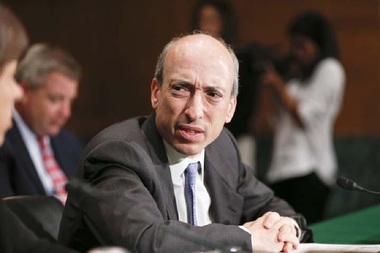 Joe Biden ar urma să îl numească pe Gary Gensler, fost oficial în administraţia Obama, la conducerea autorităţii de reglementare a pieţei bursiere, SEC 