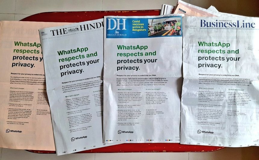 WhatsApp încearcă să oprească migrarea utilizatorilor cu reclame în ziare