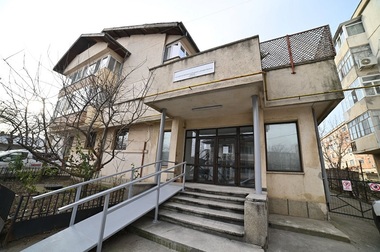 Enel transformă un spaţiu al E-Distribuţie Dobrogea, din Călăraşi, în centru de vaccinare şi pune la dispoziţia autorităţilor şi alte spaţii ale companiei pentru a putea funcţiona ca centre de vaccinare