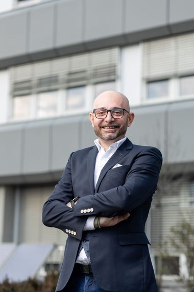 Producătorul german de soluţii pentru construcţii, automobile şi industrie Rehau l-a numit pe Alexandru Oprea în funcţia de director general în România 