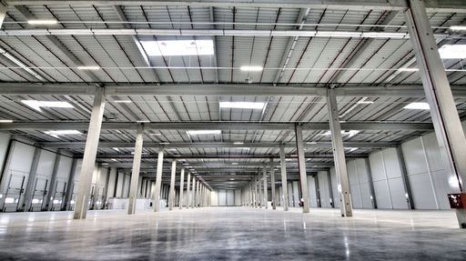 Dezvoltatorul european de spaţii logistice CTP se listează pe Bursa din Amsterdam şi se aşteaptă să atragă între 800 de milioane şi 1 miliard de euro din încasări brute