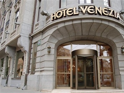 Grupul hotelier grec Zeus International a cumpărat trei hoteluri din zona centrală a Capitalei