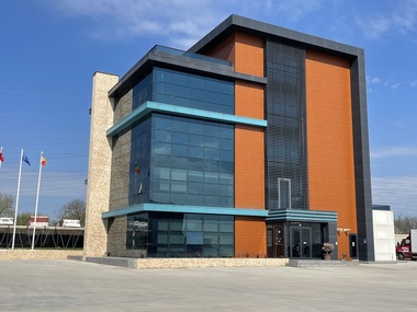 Producătorul de mase plastice Sterk Plast investeşte 5 milioane de euro în extinderea capacităţii de producţie a fabricii din Medgidia
