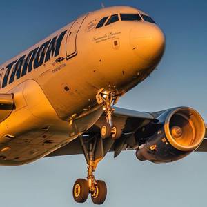 Tarom estimează pierderi de peste 230 milioane lei în 2021, la jumătate faţă de 2020, şi speră că din 2024 rutele devin profitabile / Continuă şomajul tehnic, prin rotaţie. pentru aproximativ 300 de angajaţi/lună şi sunt anunţate restructurări - proiect