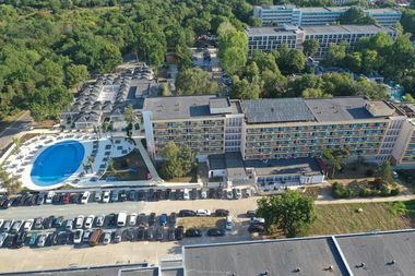 Grupul Samaa a investit peste 3 milioane de euro în renovarea hotelului Apollo din Neptun, care devine family resort. Acesta va solicita clasificarea la patru stele