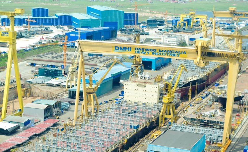 Ministrul Economiei anunţă că problema concedierilor colective de la şantierul naval Damen Mangalia va fi discutată la nivelul guvernului