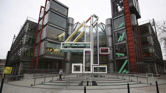 Guvernul britanic vrea să vândă postul public de televiziune Channel 4, fiind deschis ofertelor
