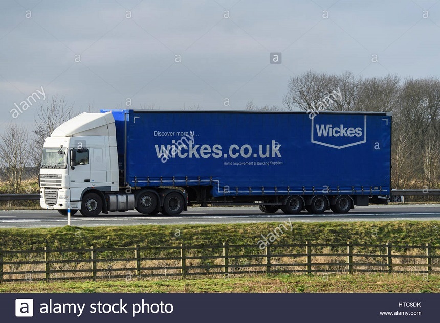 Marea Britanie s-ar putea confrunta cu lipsa unor alimente în magazine, din cauza unui deficit uriaş de şoferi de camioane