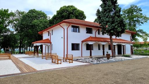 Podgoria Tohani România a inaugurat un nou complex de cazare, investiţie de 5 milioane euro, şi demarează o investiţie de 1 milion euro în enoturism