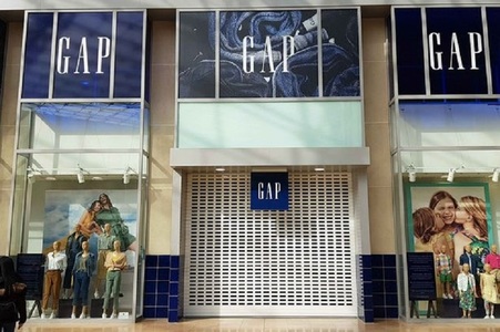 Retailerul american de modă Gap închide toate cele 81 de magazine din Marea Britanie şi Irlanda, urmând să funcţioneze exclusiv online